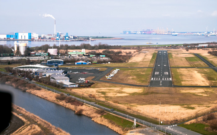 Comment s’organise un aérodrome et sa piste d'atterissage ?
