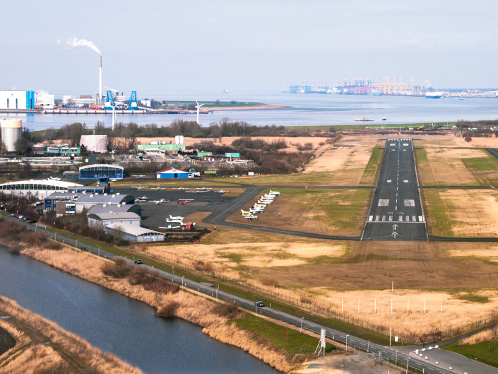 Comment s’organise un aérodrome et sa piste d'atterissage ?