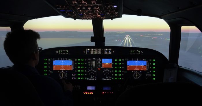 Un simulateur de vol : vue depuis le cockpit