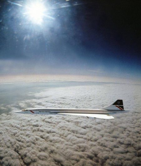 Concorde flying