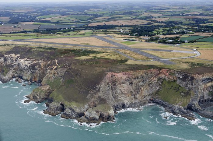 Perranporth Airfield approach from leisure flight